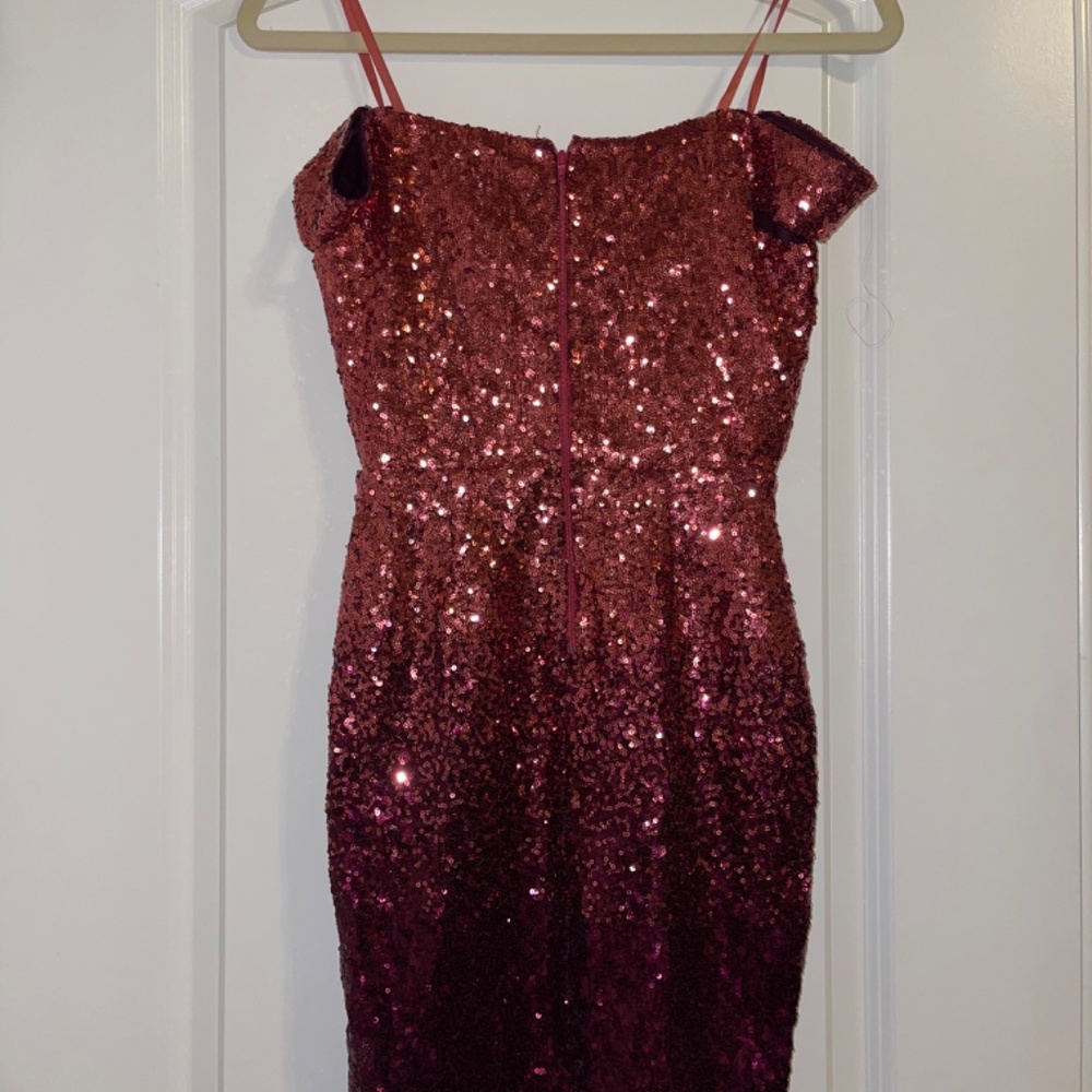 Dress - Picture 5 of 6